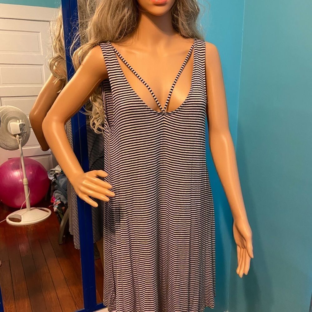 Rue 21 black & white dress large - Picture 2 of 7